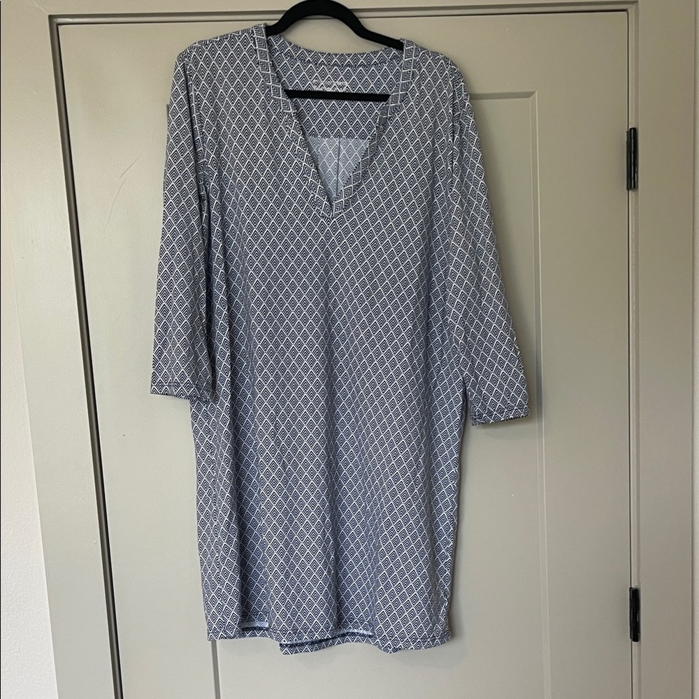 Club Room Navy and White Geometric Shirt